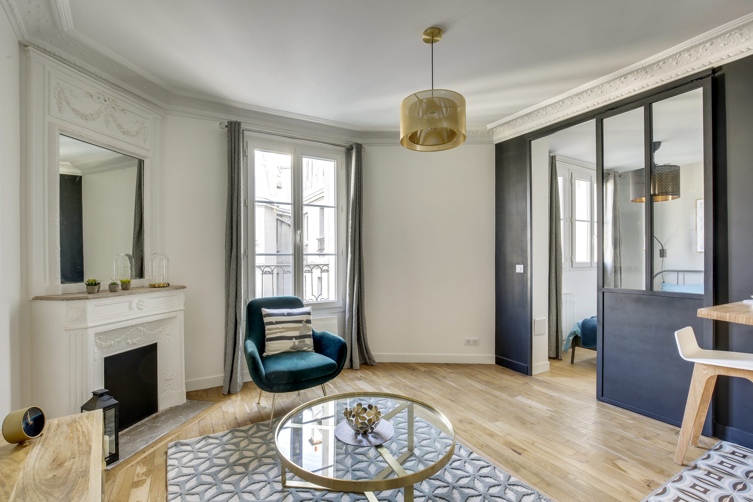 séjour rénové appartement parisien à neuf